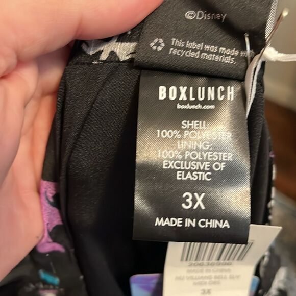 Her Universe Disney Villains V-Neck Skull Hat All Over Print Design Midi Dress - Picture 7 of 14